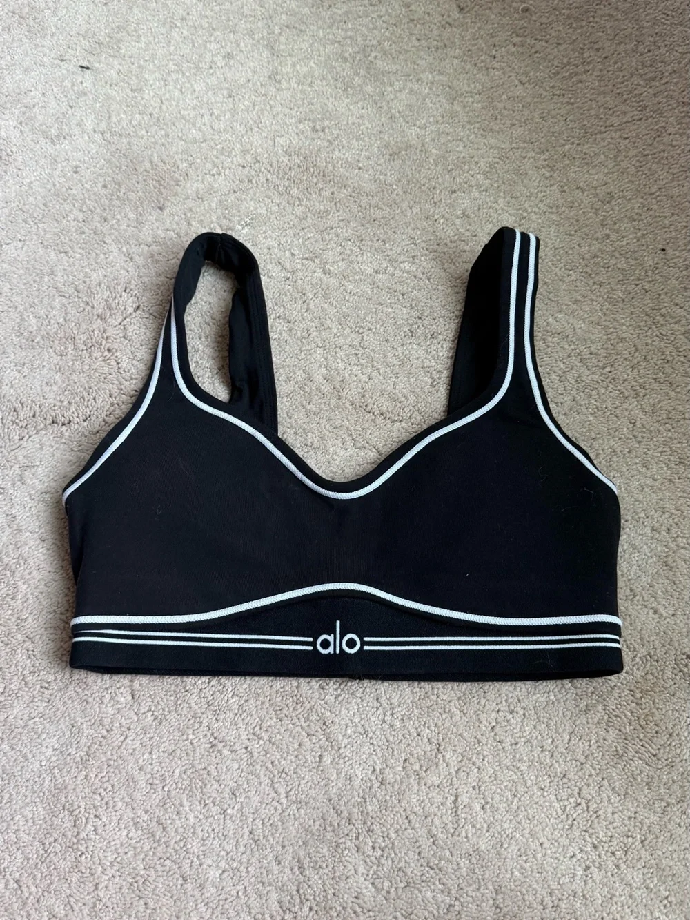 ALO Airbrush Heart Throb Bra and Legging Set
